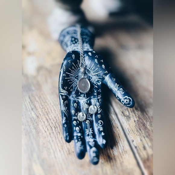 Avon Necklace & Earrings - Picture 7 of 10